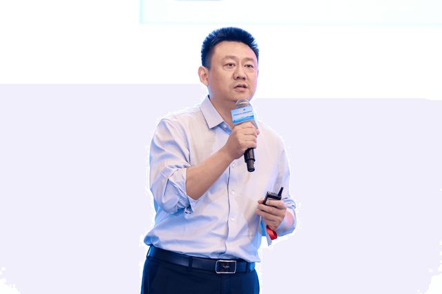 中国建造(2024)管理创新大会在武汉盛大召开(图11) 中国建造(2024)管理创新大会在武汉盛大召开(图11)