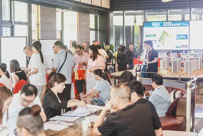 金隅钟楼天筑售楼处电话→楼盘首页网站→钟楼天筑官方最新电话(图2)