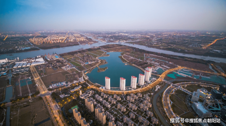 兰香湖壹号(兰香湖壹号)首页网站丨2024年最新价格户型配套(图2) 兰香湖壹号(兰香湖壹号)首页网站丨2024年最新价格户型配套(图2)