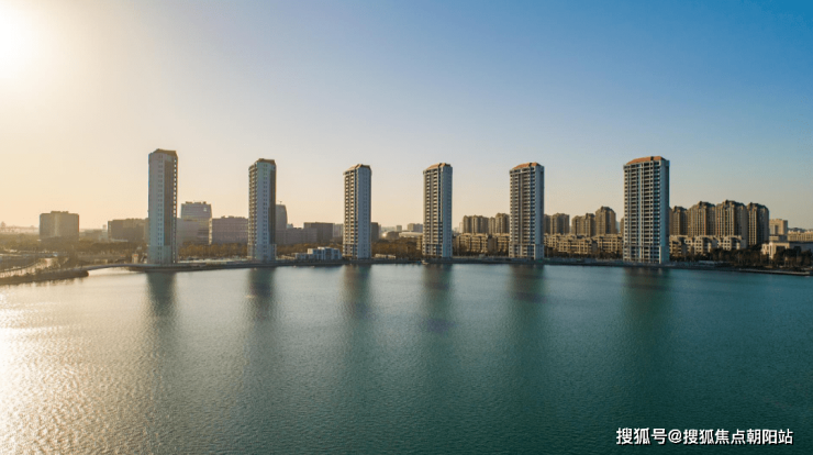 兰香湖壹号(兰香湖壹号)首页网站丨2024年最新价格户型配套(图3) 兰香湖壹号(兰香湖壹号)首页网站丨2024年最新价格户型配套(图3)