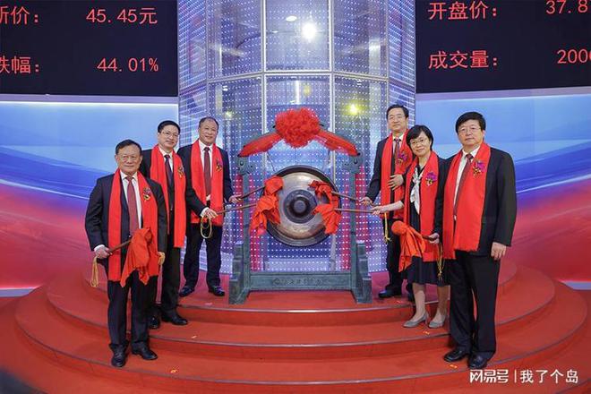 德才股份:从百亿市值到巨亏2亿装饰巨头的坠落与挣扎(图2) 德才股份:从百亿市值到巨亏2亿装饰巨头的坠落与挣扎(图2)